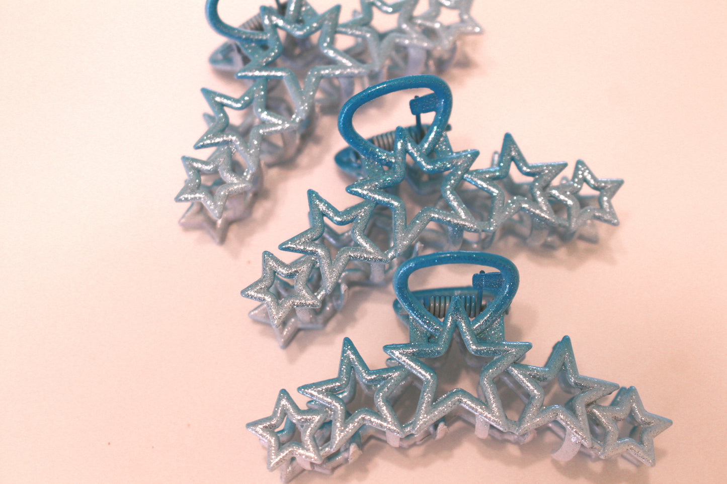 Sparkle blue star claw clip