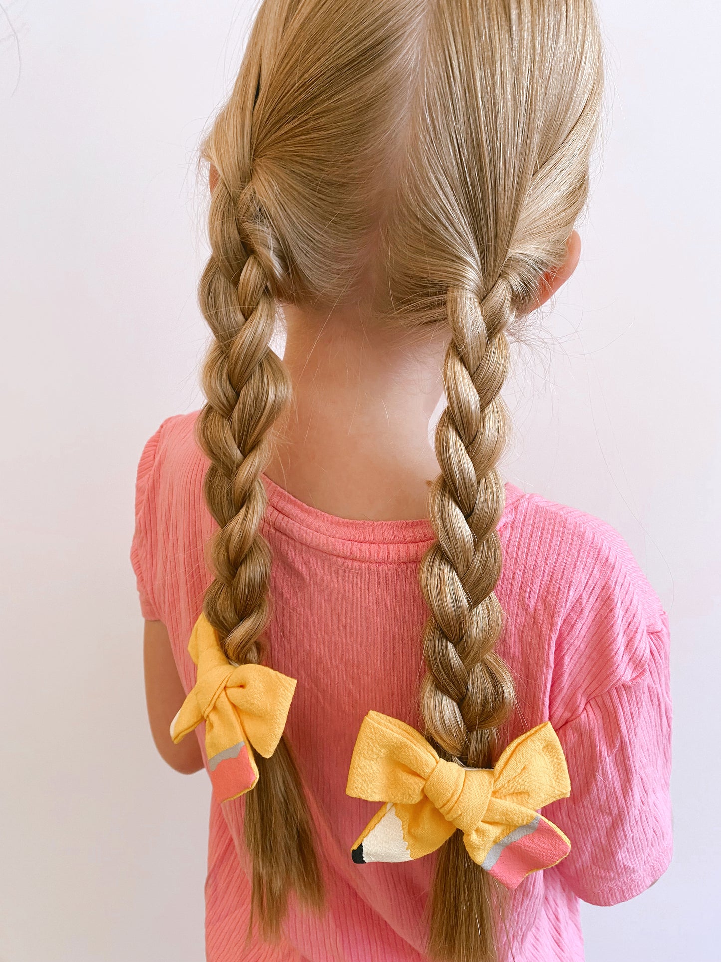 Yellow pencil bow set