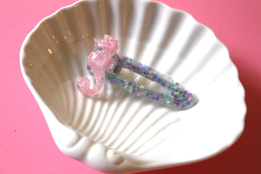 Pink glitter seahorse clip