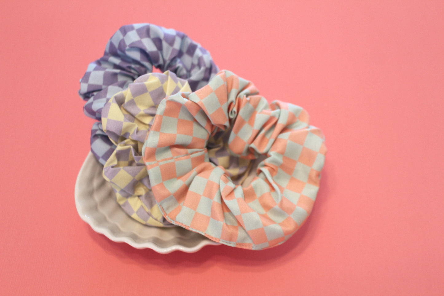 checkered scrunchies pack of 3